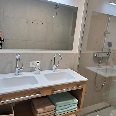 Guest house Rofan